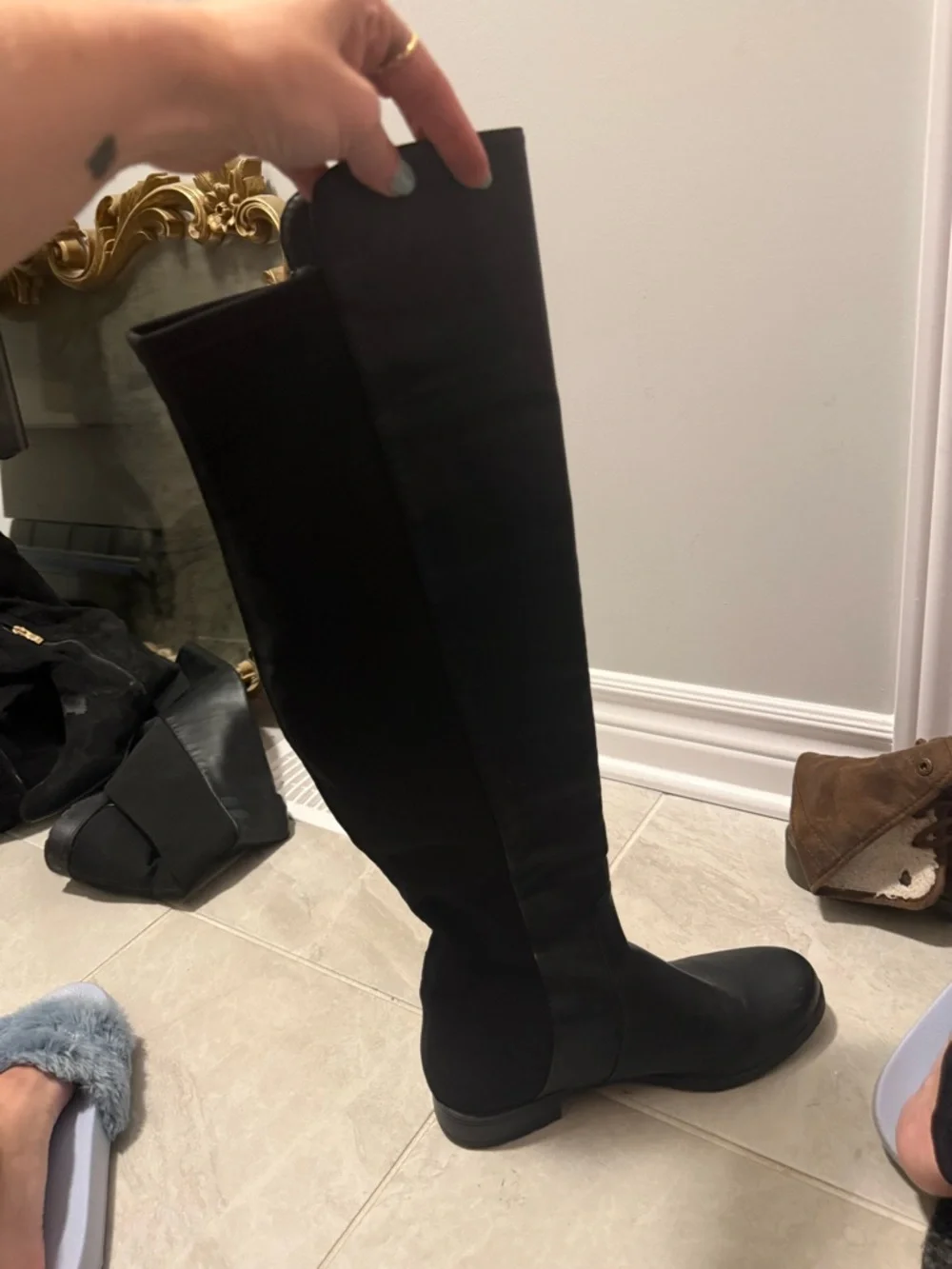 UNSILLEANZ knee high faux leather with back stretch panel boot - Picture 5 of 9